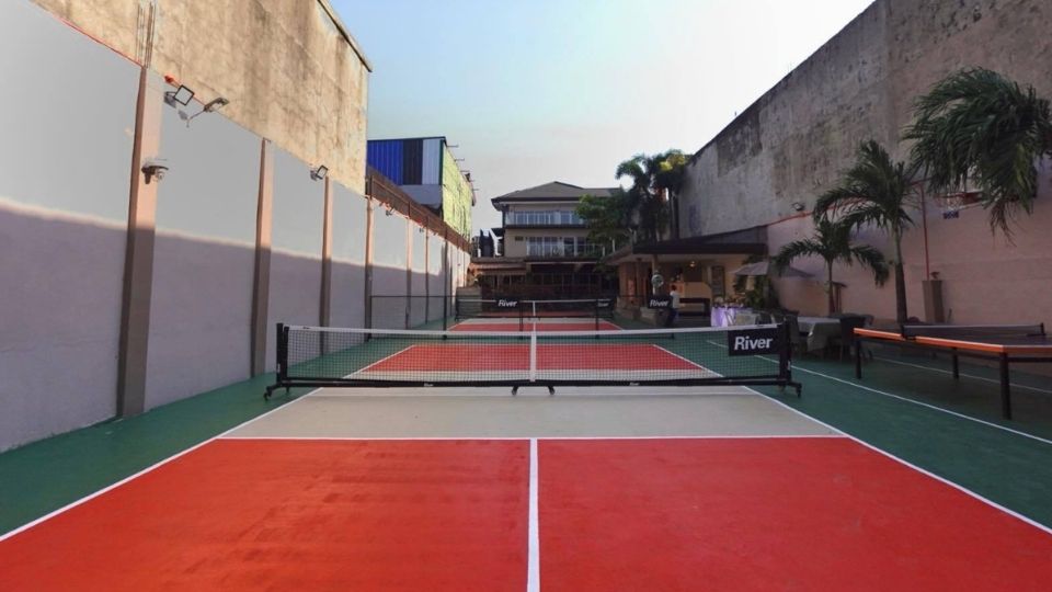 Pickle Point angle 03